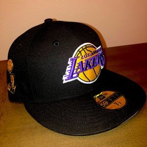 Los Angeles Lakers New Era 5950 Pink Bottom hat